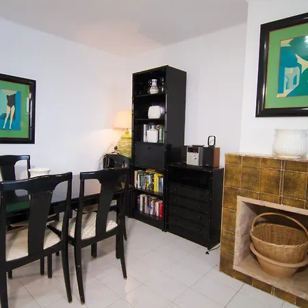 Apartment Tuhillo 3b Menyber